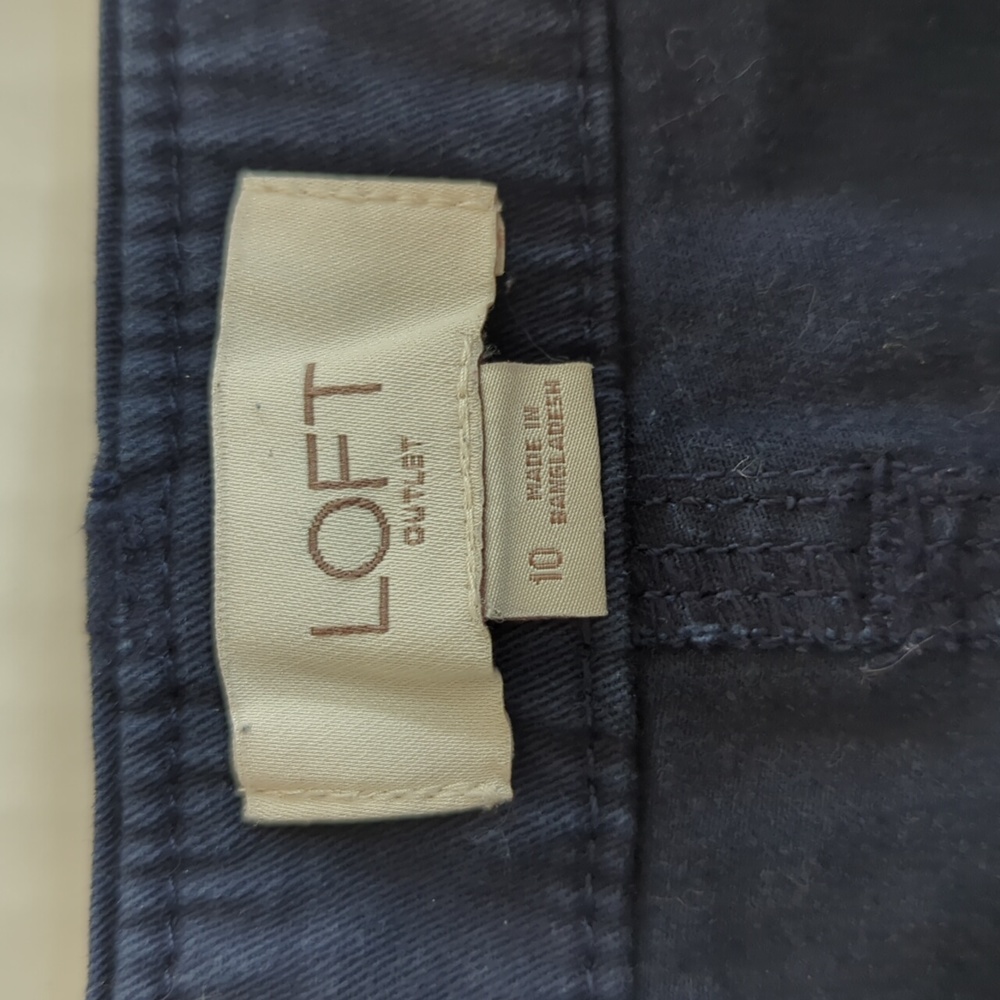 Loft Outlet 4" Shorts 10 Navy Blue - Picture 2 of 11